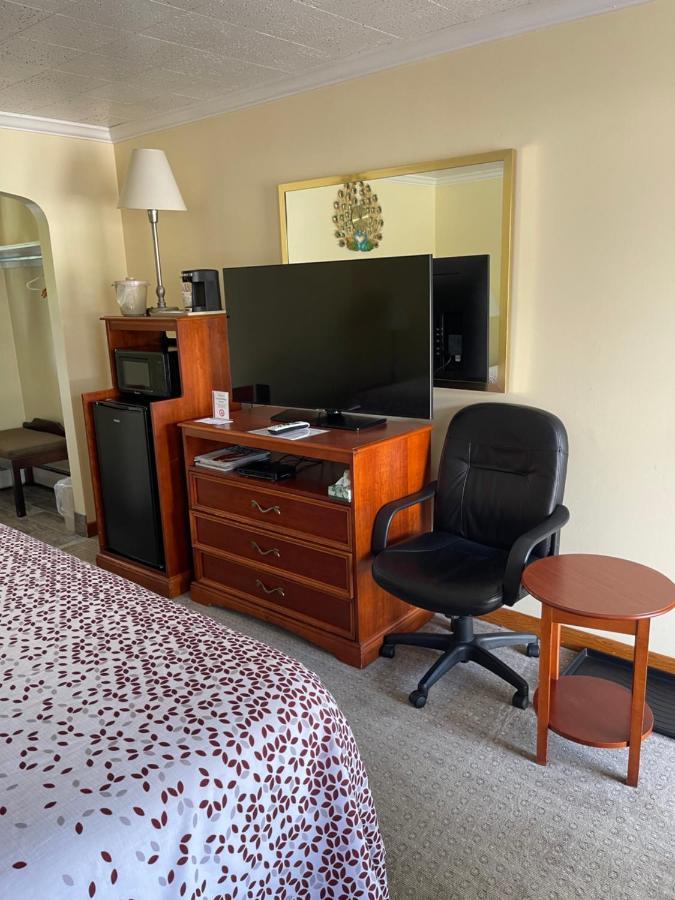 Colonial 2*